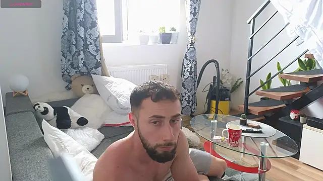 RyanStorm_ webcam