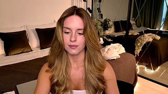 RozzitaBedberry webcam