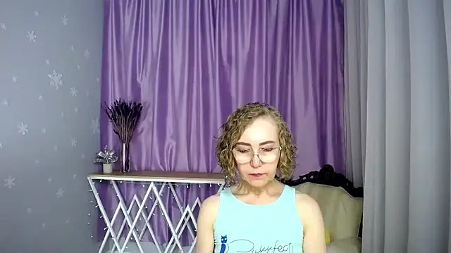 queen_a_n_i webcam