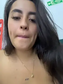 Antonella_Julieta webcam