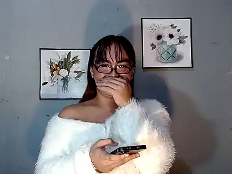 asianblk_barbiedoll (T teen) - Cum at Goal