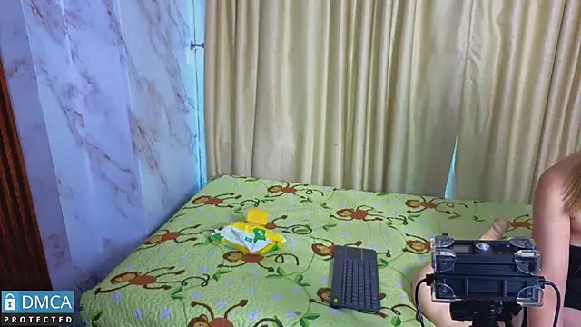 nena_cupcake_ webcam