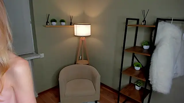 PlushyMood webcam