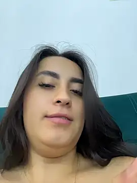 Antonella_Julieta webcam