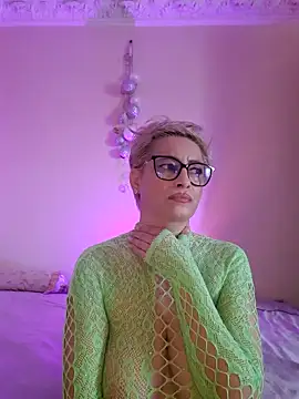LunaBlaise webcam