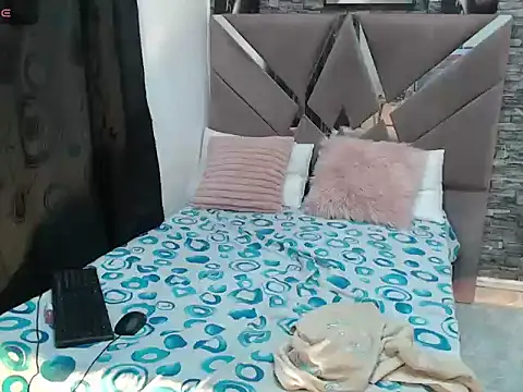 black_tsx webcam
