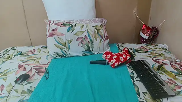 SugarPoppy24xxx webcam