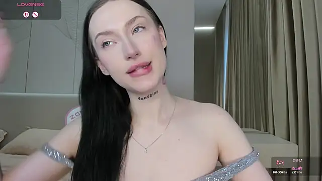 JenniferQueen11 webcam