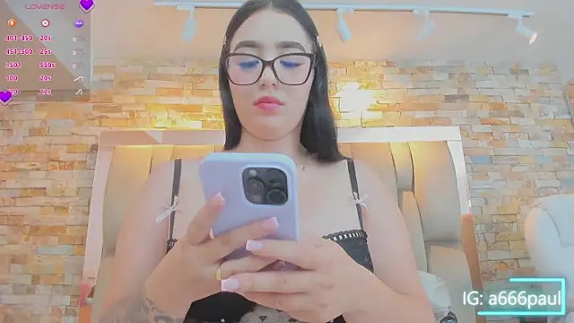 aria_paul webcam