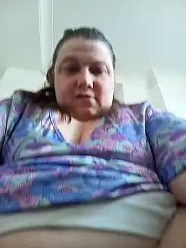 HotHornyEmmaX webcam