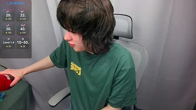 LeonBoykisser webcam