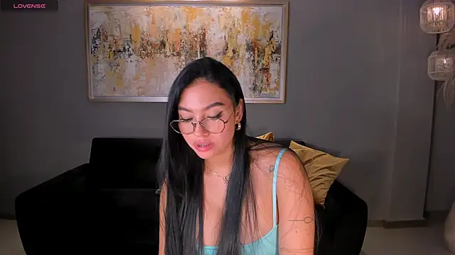 MollyJones_ webcam