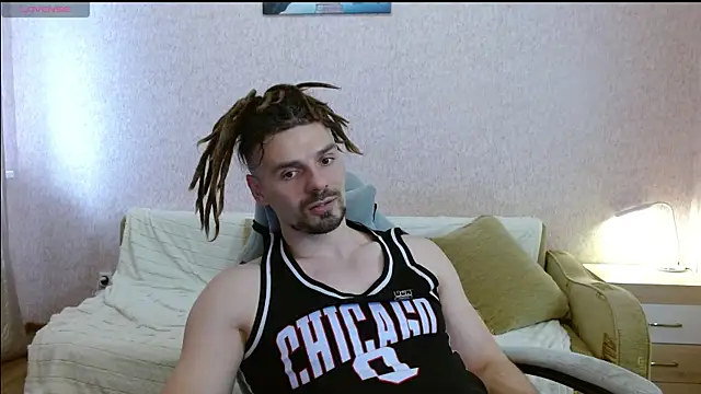 Aestheticguy101 webcam