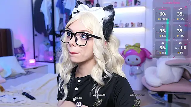 HolliWould_ webcam