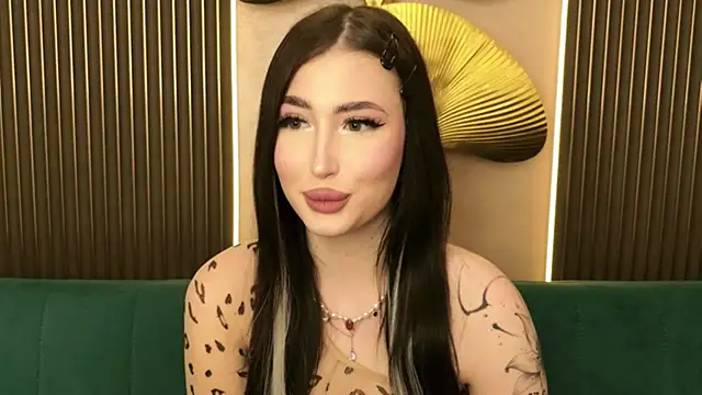 EmmaLawrens webcam