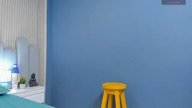 luly_dreams webcam