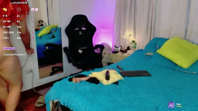 Clary_Fray_ webcam