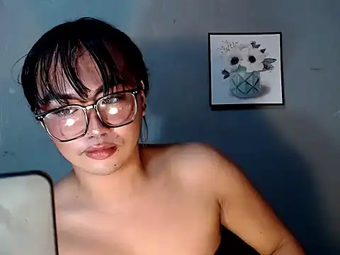 Asianblk_barbiedoll webcam