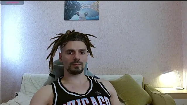 Aestheticguy101 webcam