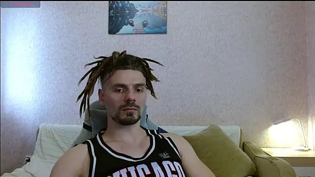 Aestheticguy101 webcam