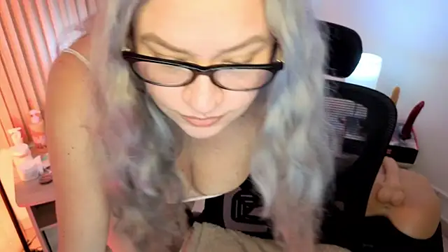 MarianL0ve webcam