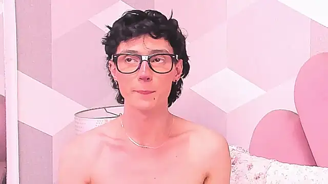 KylieMonnett webcam
