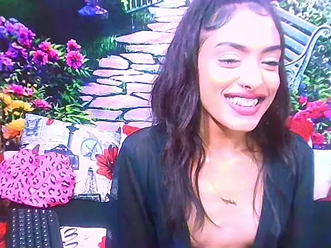 IndianPretty14u2Luv webcam