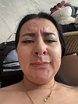 Abril_Luv webcam