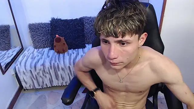 yao_23 (M twink) - Full naked, sensual striptease