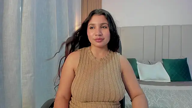 Victoria_Rosee webcam