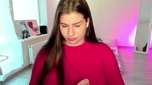 JuicyHelenX webcam