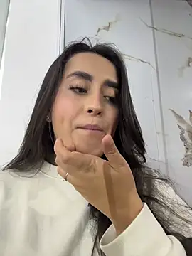 Antonella_Julieta webcam