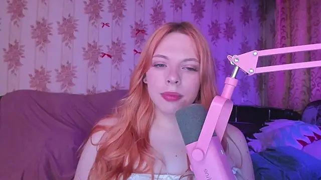 Cutie_Bambi webcam