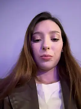 LilluKatten Live Webcam on Stripchat