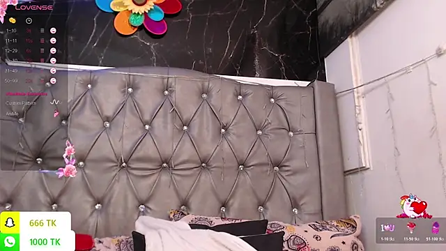 LAILAGUMMY webcam