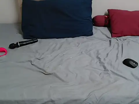 KittyPussyZA webcam