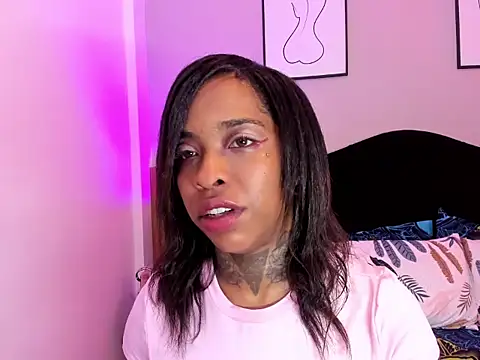 Pauline_Fox webcam