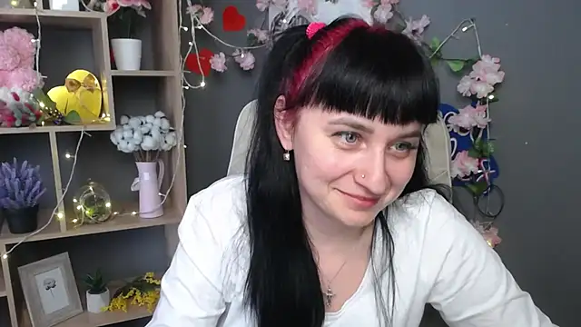 NinaFlawlees webcam