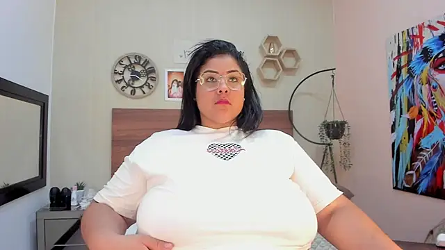 MillaGrey webcam