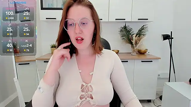 Charmy_Gracy webcam