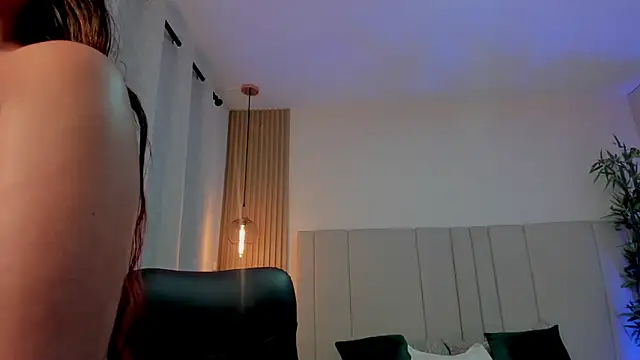 Victoria_Rosee webcam