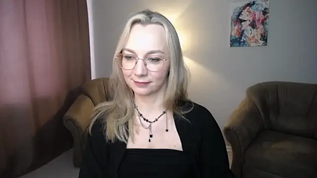 Ava_Elior webcam