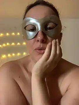hotbrunettemass webcam