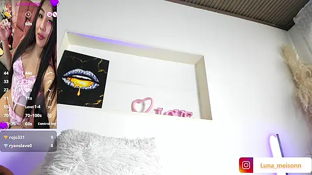 Luna_Maisoon webcam