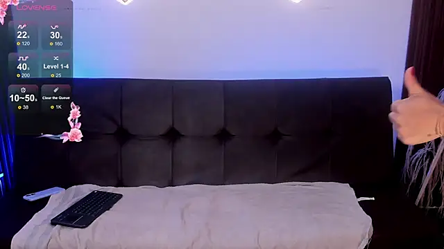 TaniaEyes webcam