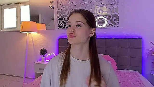 LuisaClover webcam