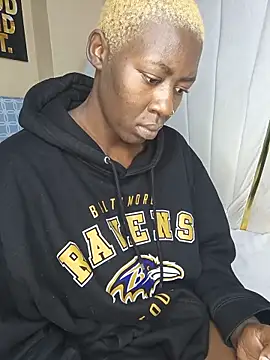 SquirtQueen16 webcam