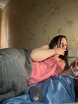 Naughtbaby_2025 webcam