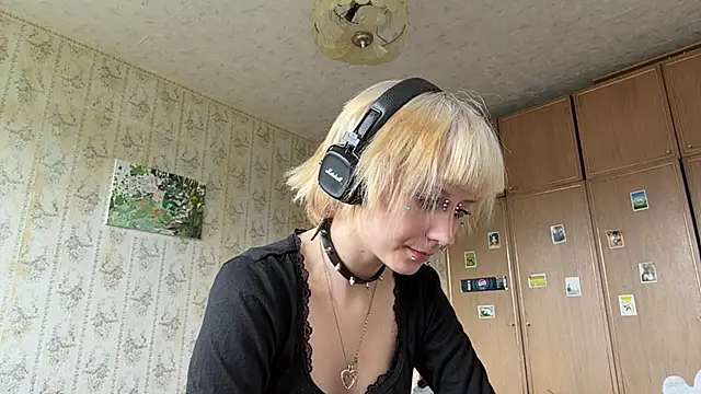 FatimahFroman webcam