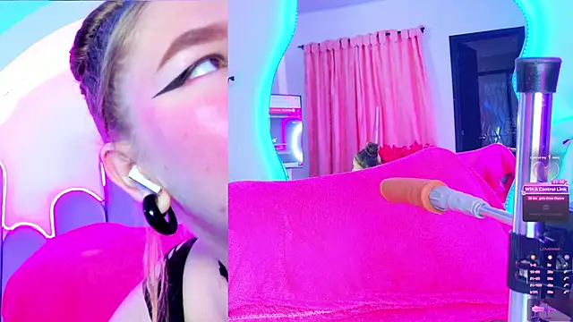 NathaxaLeans webcam